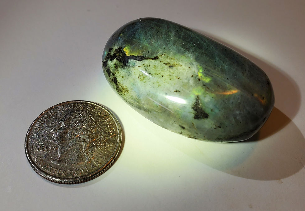 Thumbnail: Labradorite Palm Stone (44g)