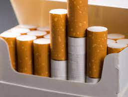 Varejista não pode restituir PIS/Cofins por venda de cigarros abaixo da tabela