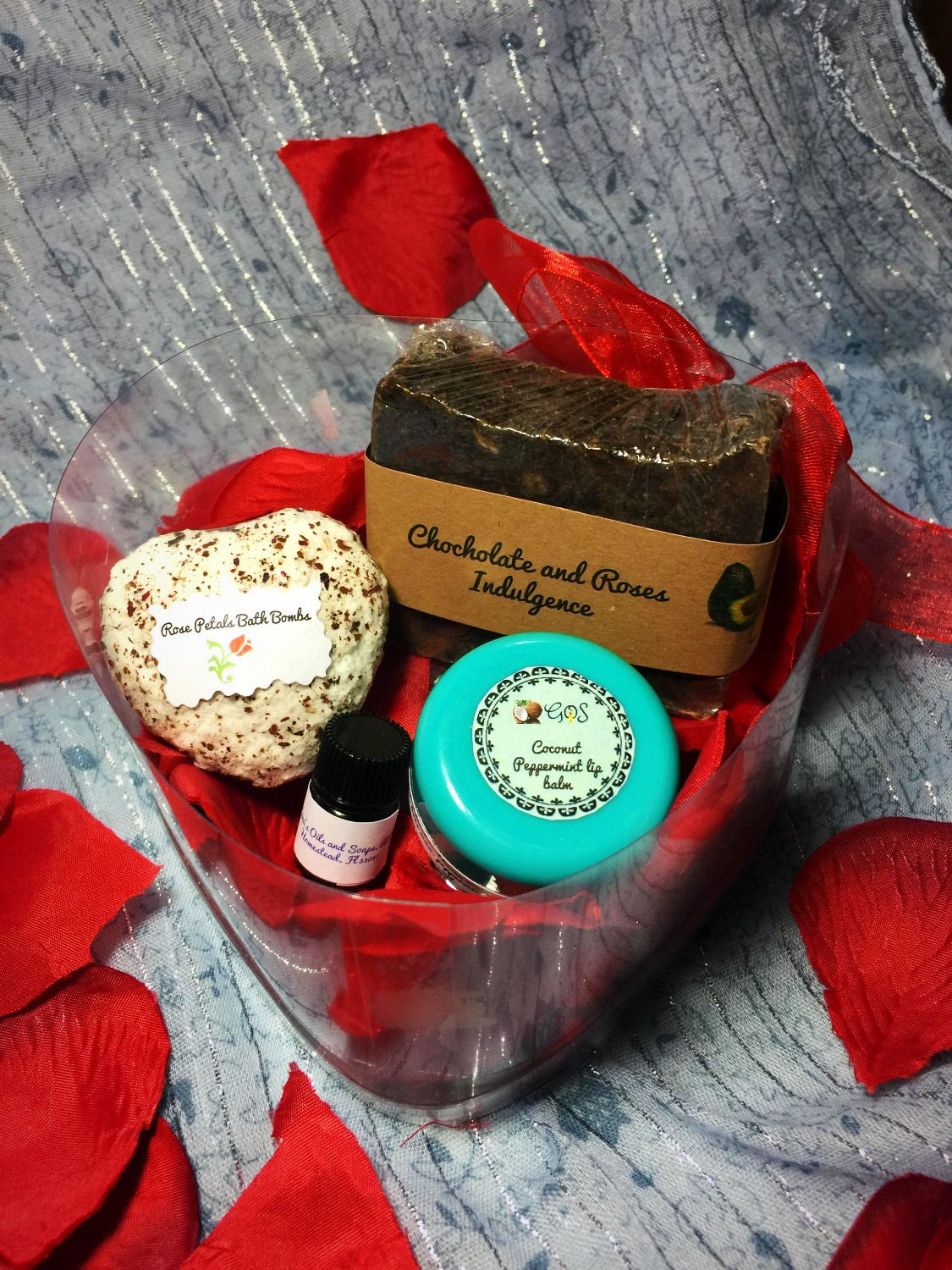 Handmade Soaps, Bath Bombs and Lip Balm Gift Set