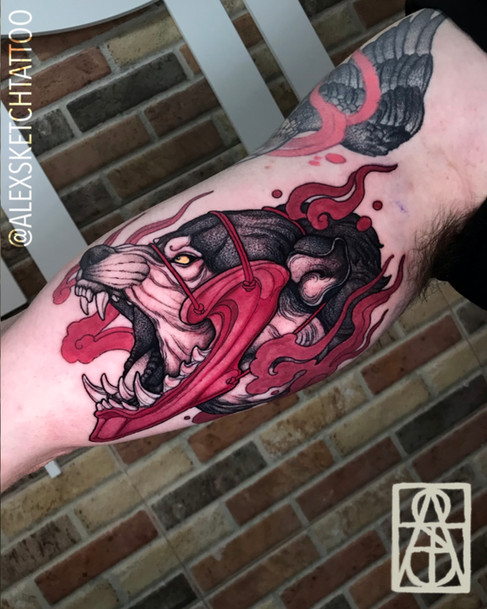 Tatuaje realizado por Alex Sketch
