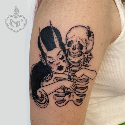 Tatuaje en el estilo blackwork realizado en Morning Glory Tattoo & Gallery Valencia
