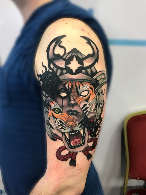 Tatuaje realizado por Cristopher Mendez en Morning Glory Tattoo & Gallery Valencia