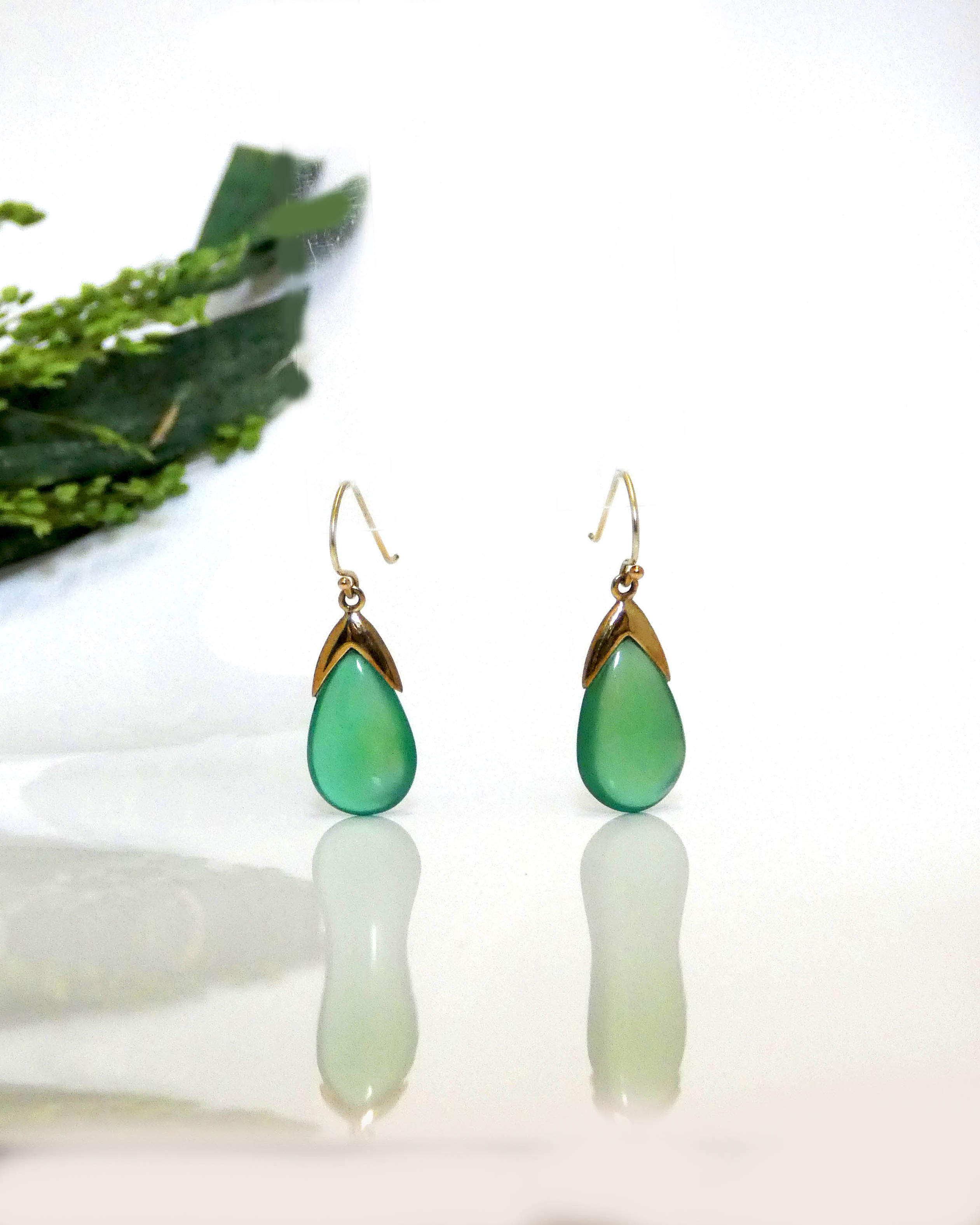 Pear Shape Green Agate Drop Earrings