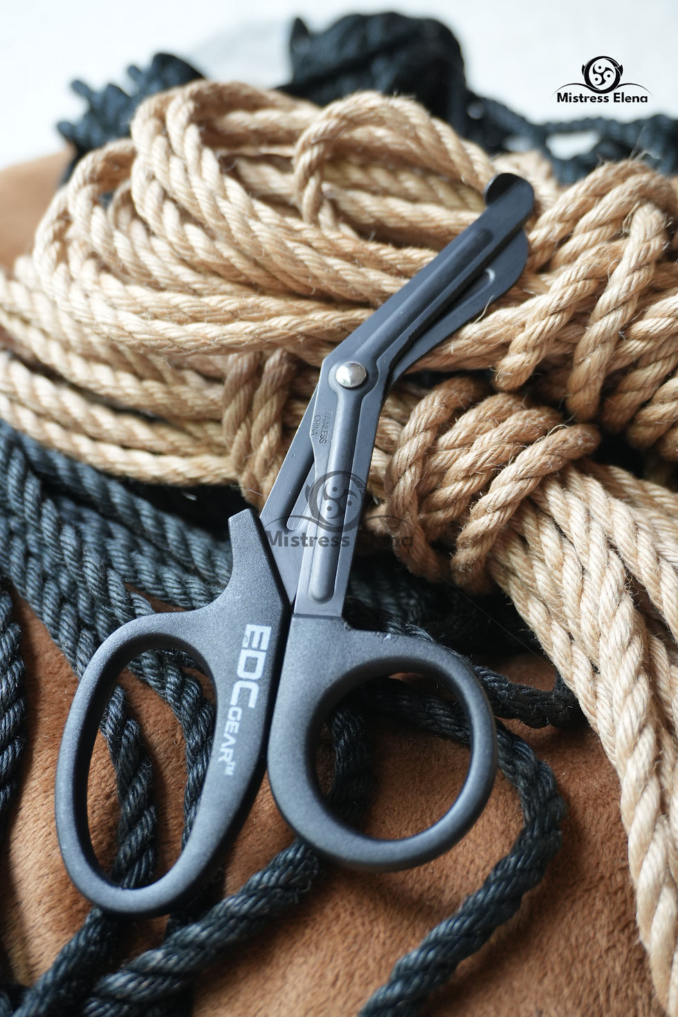 Thumbnail:  EMT emergency scissors EMT shears