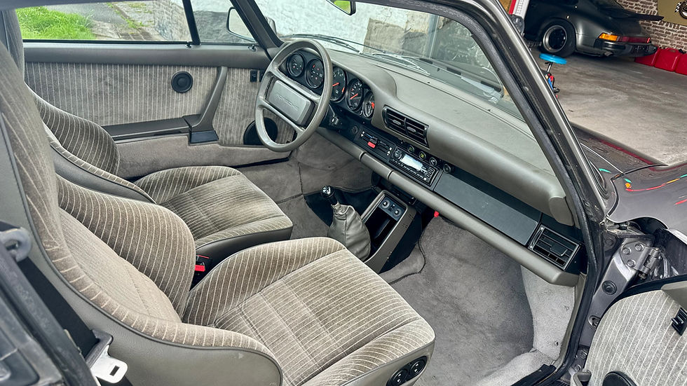 Miniature : Porsche 911 Carrera 3.2 Coupé 1986