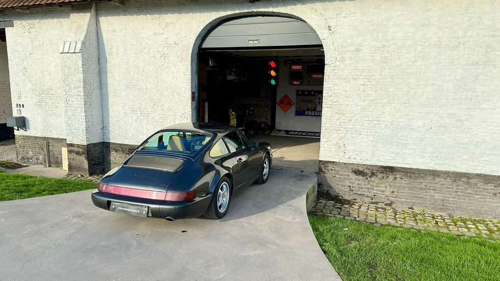 Porsche 911 type 964 Carrera 4 1990