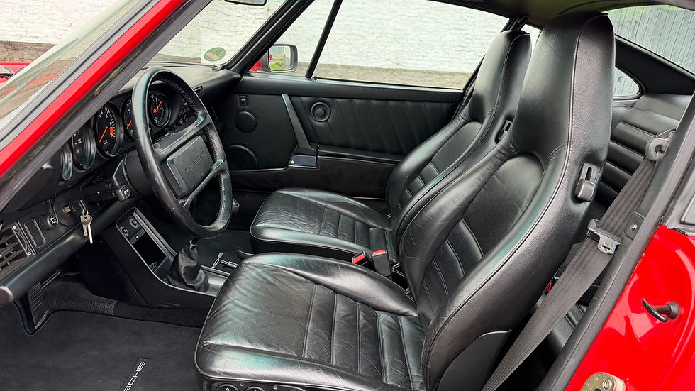 Miniature : Porsche 911 Carrera 3.2 G50 1988