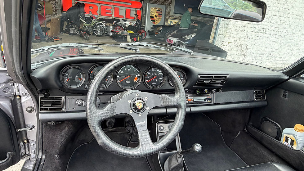 Miniature : Porsche 911 Carrera G50 Targa 1987