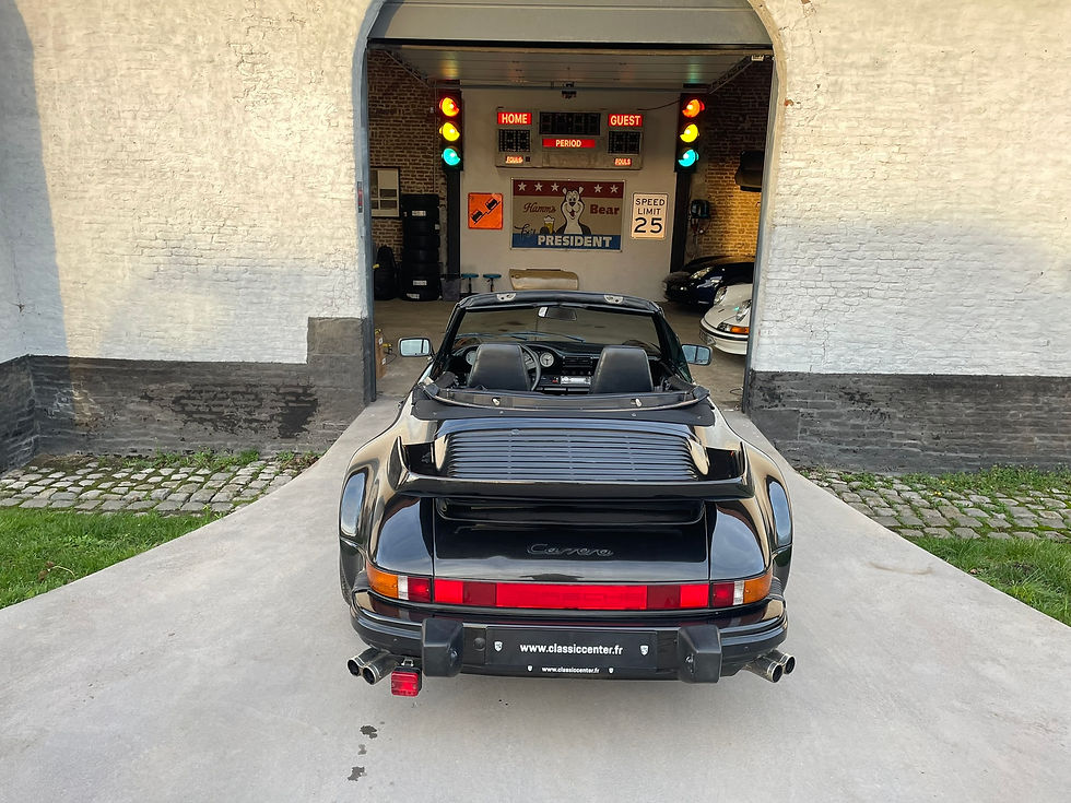 Miniature : Porsche 911 Carrera 3.2 Cabriolet Turbolook
