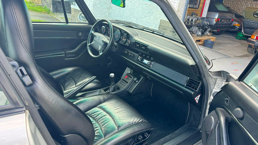 Miniature : Porsche 911 type 993 Carrera 4S 1997