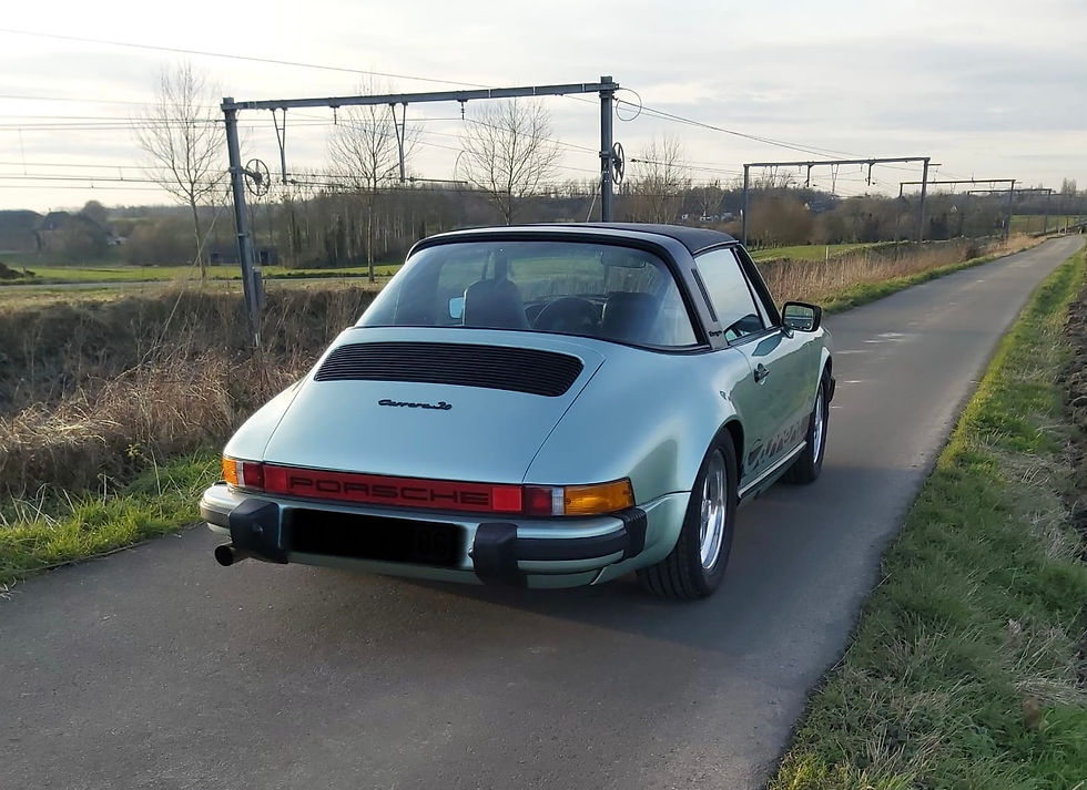 Miniature : Porsche 911 Carrera 3.0 Targa 1977