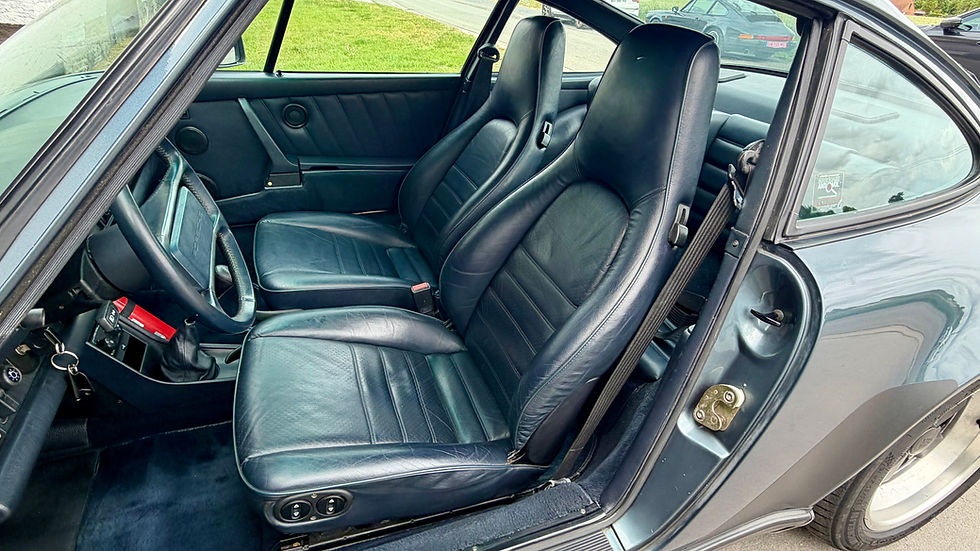 Miniature : Porsche 911 Carrera 3.2 G50 Coupé 1988