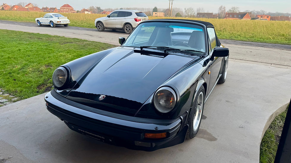 Miniature : Porsche 911 Carrera 3.2 G50 1988