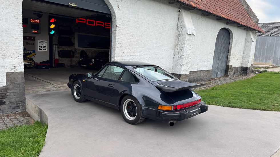 Miniature : Porsche 911 Carrera 3.2 G50 1988