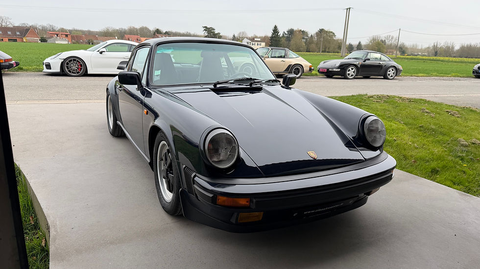 Miniature : Porsche 911 Carrera 3.2 G50 1988