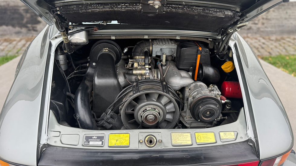 Miniature : Porsche 911 Carrera 3.2 G50 1987