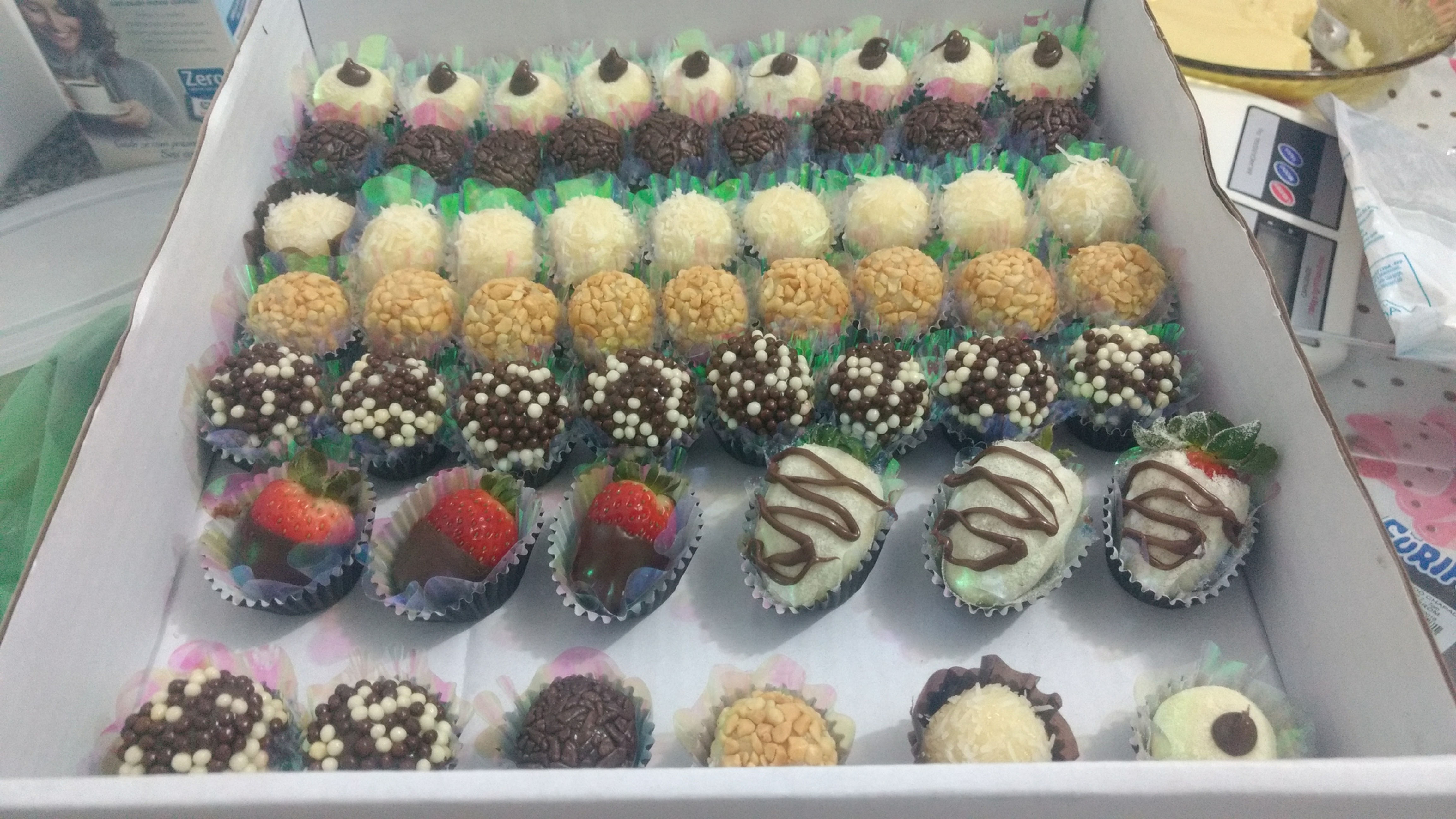 Chocolates Gourmet Caixa com 50 unidades