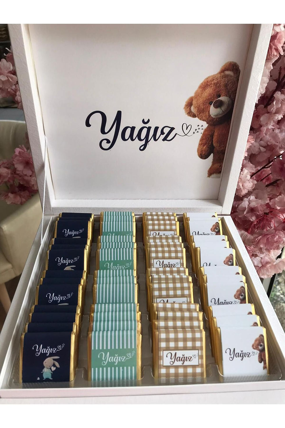 Lüks Kutulu Isme Özel Tasarımlı Kız-erkek Bebek Çikolatası 50 Adet Dogum-yaş Gün