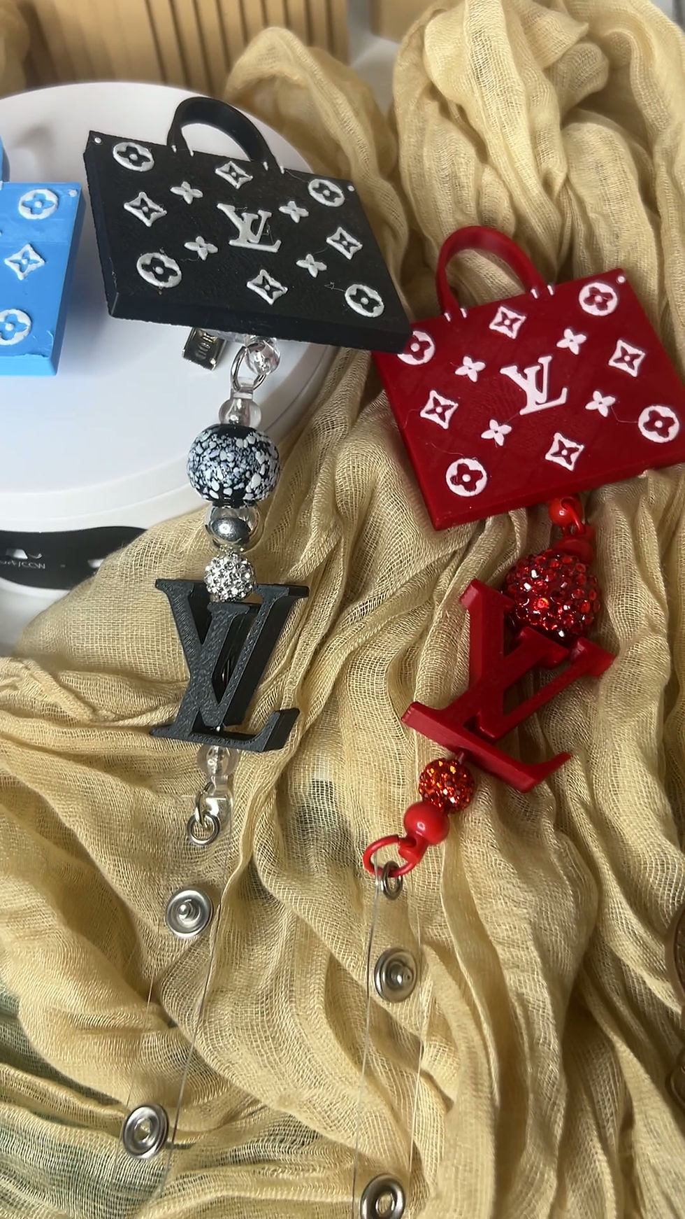 Thumbnail: LV badge Reel