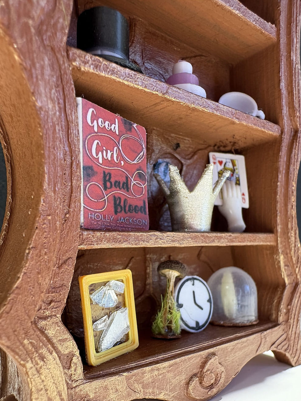 Thumbnail: Alice's closet