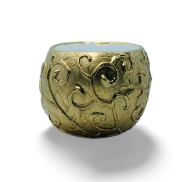 Thumbnail: נר זהוב מעוצב עם דוגמאות