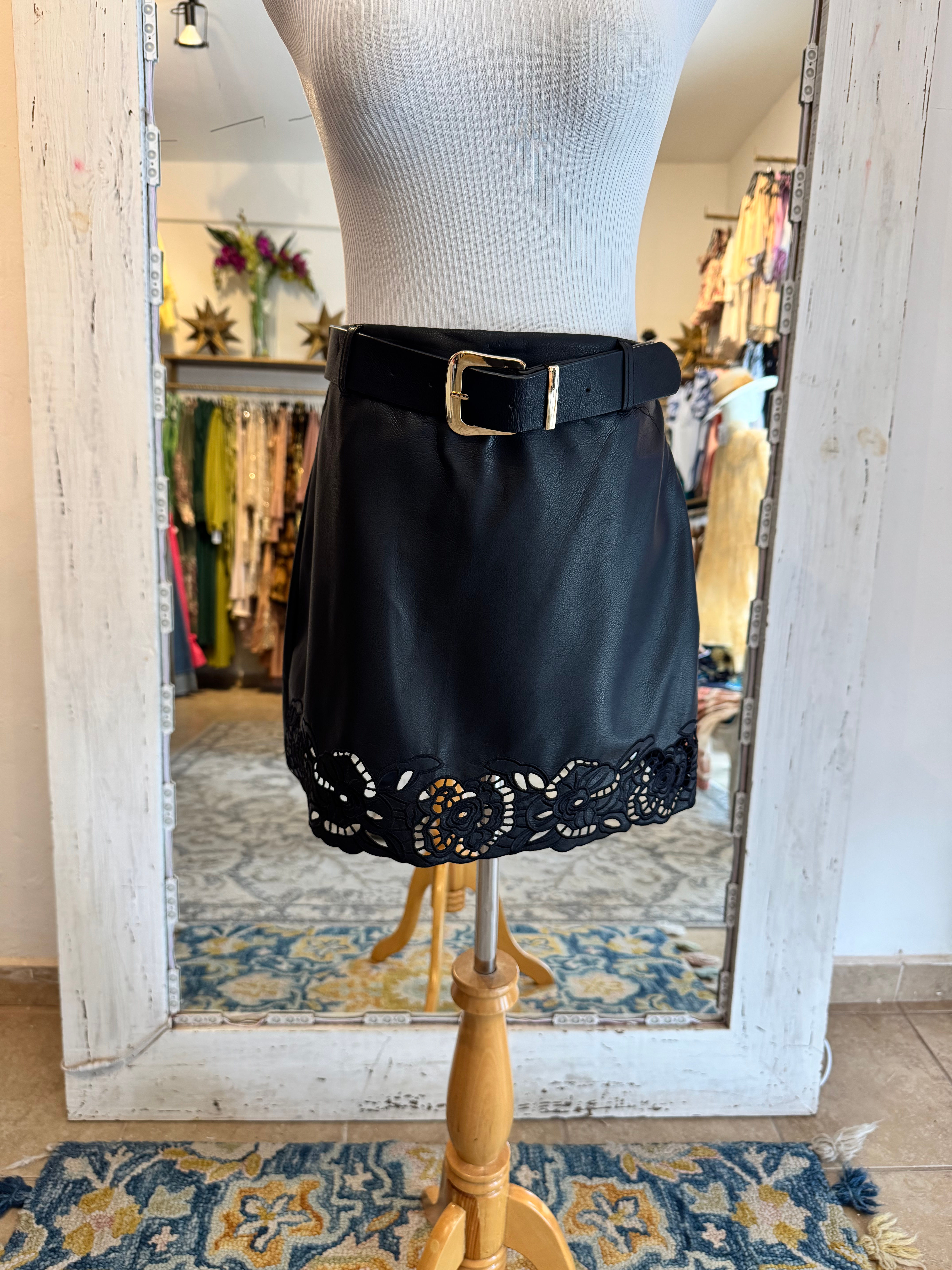 FALDA| 13682