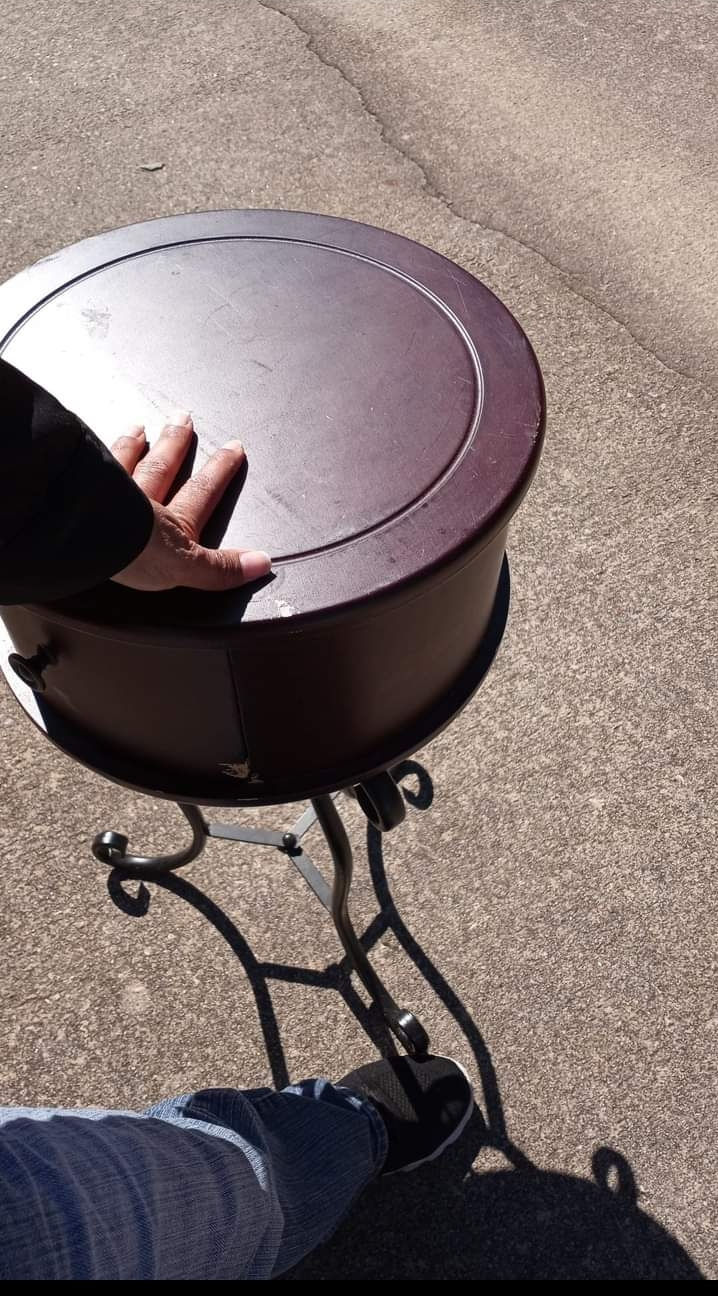 Thumbnail: Side Table