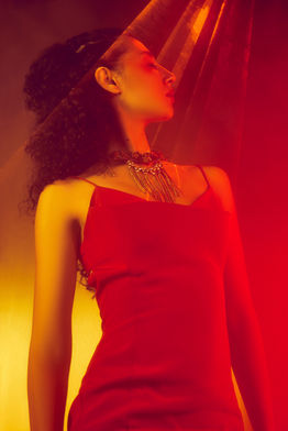 Selin_Magazine_A-Silk-Purse_Artisan_Jewelry_Fashion_Press