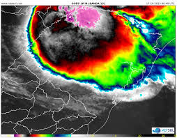 O RS está sob alerta de "grande perigo" de tempestade nesta quinta-feira, segundo o Inmet.