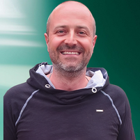 Marco_Li_green-background-designify.png