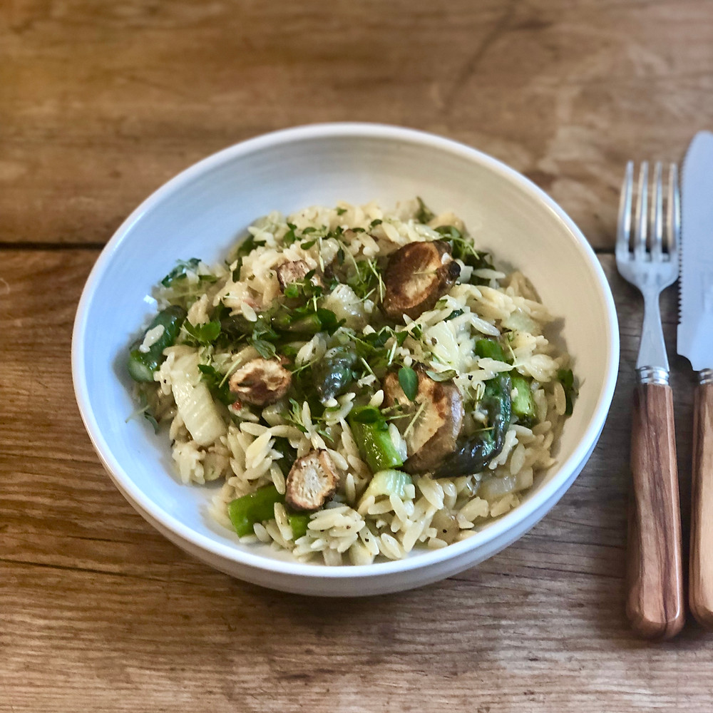 Tasty Orzo with Asparagus and Jerusalem Artichoke