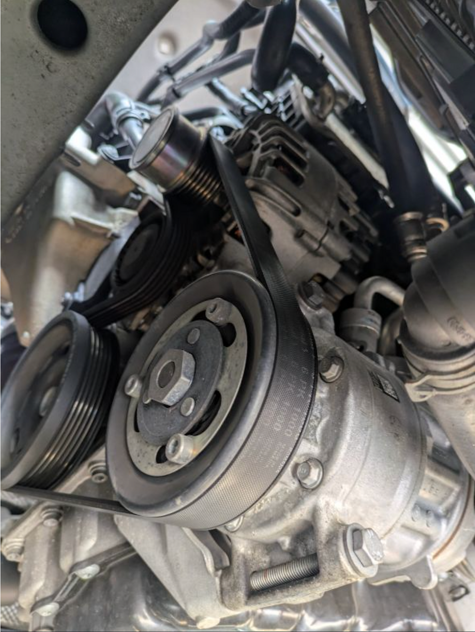 VWゴルフのオルタネーター交換前
