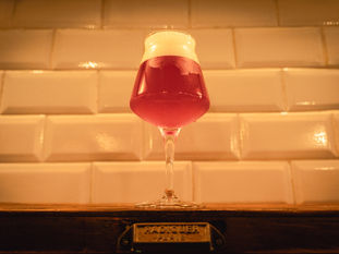 MENOS MALTA MÁS FRAMBUESAS