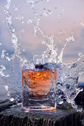 La Vie est Belle, Lancôme - Photographie de parfum réalisé par Lilie PESCHARD – Still life, nature morte, lifestyle, retouche
