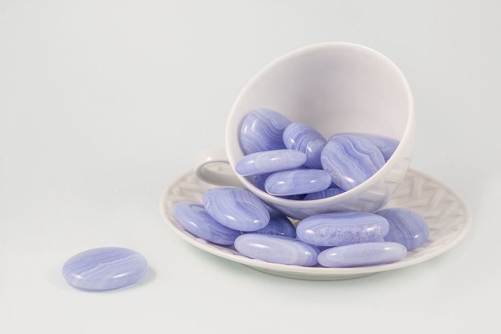 Calcédoine bleue en galet