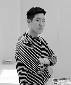 백요섭 프로필_흑백.jpg
