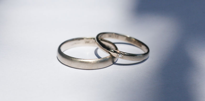 Your wedding rings will be shaped as timeless art pieces, reflecting your unique story and lifestyle.