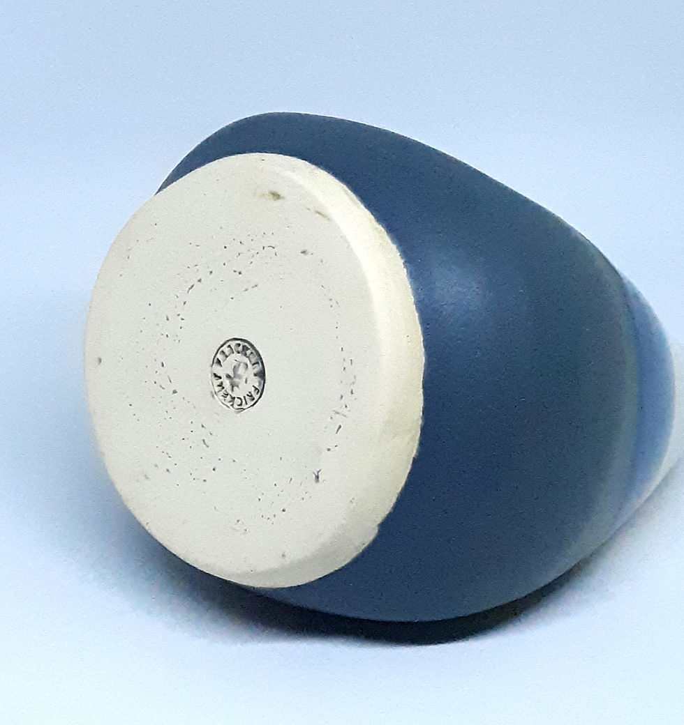 Thumbnail: Circular Hollow Altered Vase