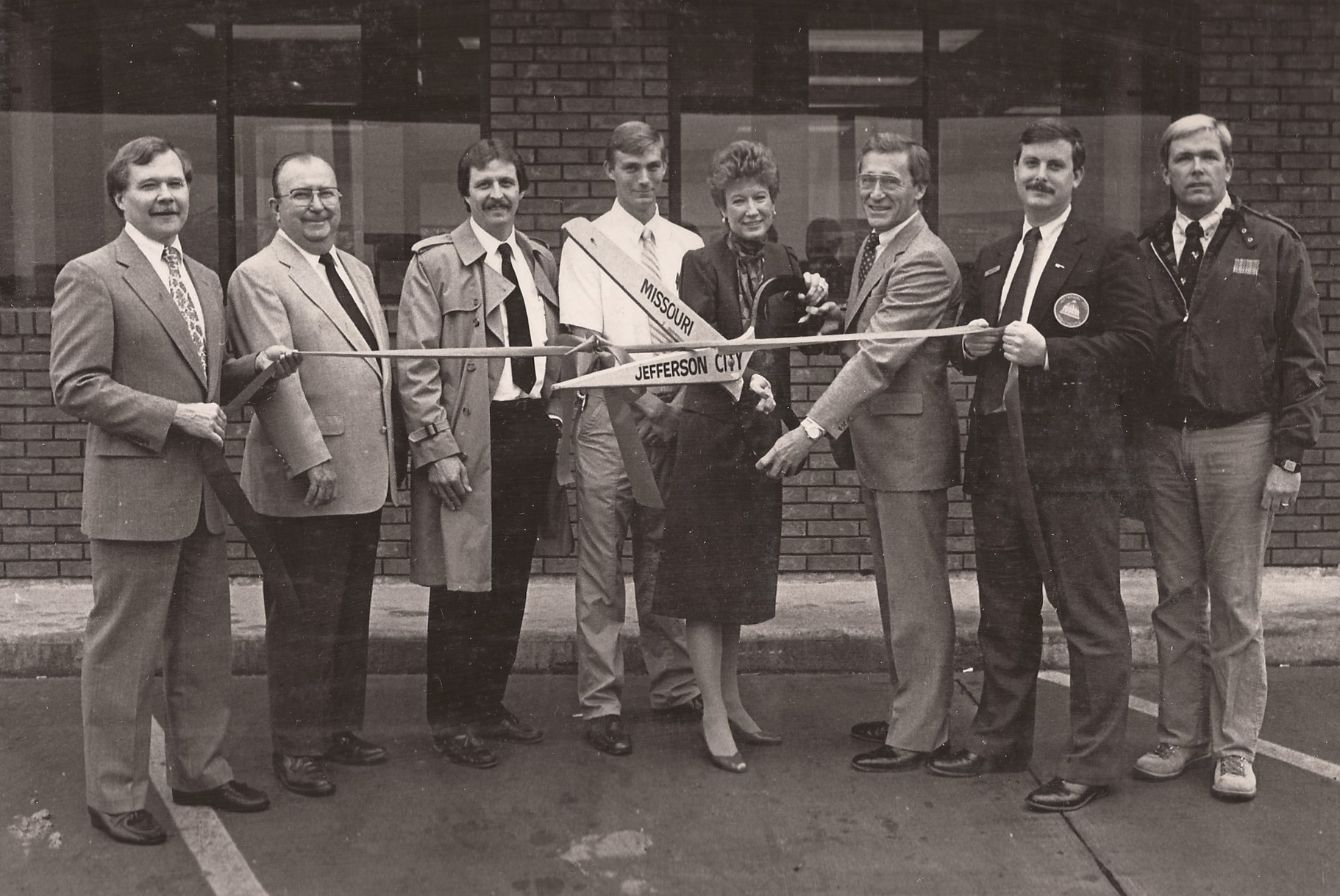 Luebbering's Ribbon Cutting
