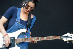 Jenny Lee Lindberg (Warpaint)