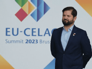 Trasfondo: Por qué Boric dejó en una posición incómoda a su canciller en el homenaje a Garzón