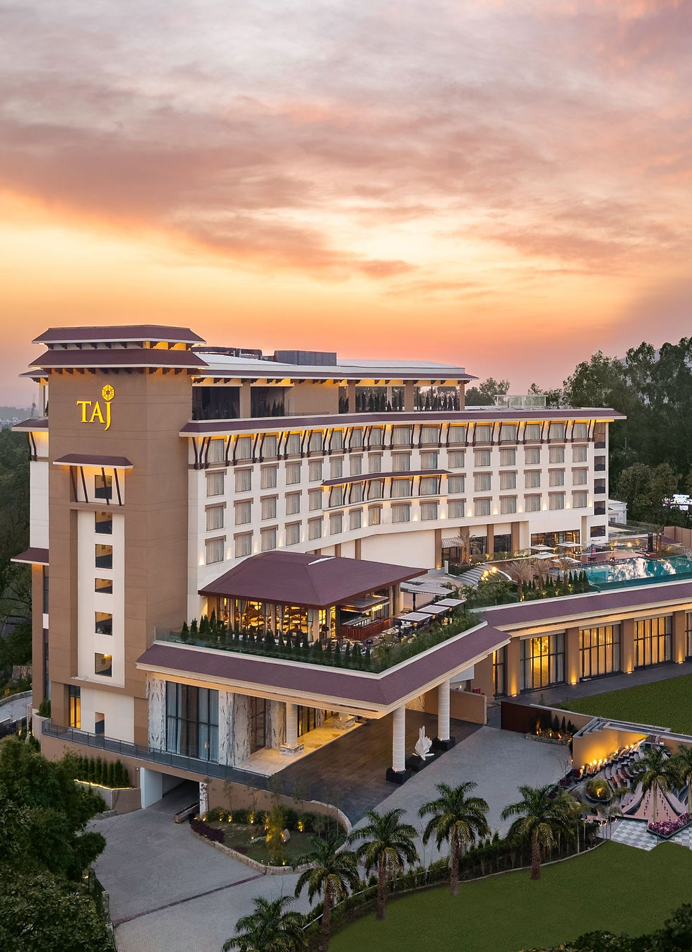 Taj dehradun - Muhurt weddings