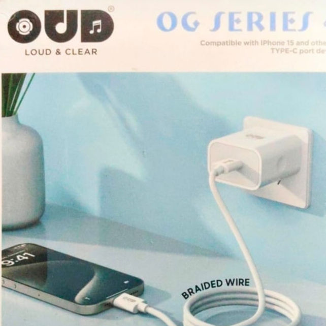 CHARGER 30W TYPE C TO C