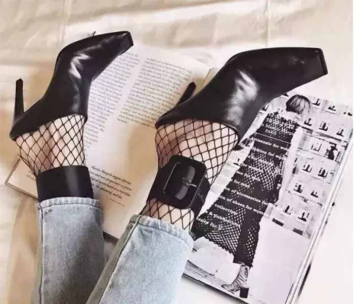mesh stocking+ ankle bracelet+ high heels