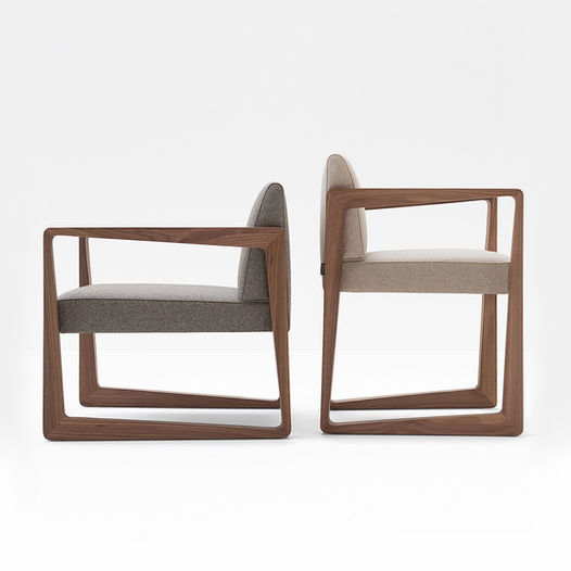 Drvena stolica modernog minimalistickog dizajna. Alba Dominante