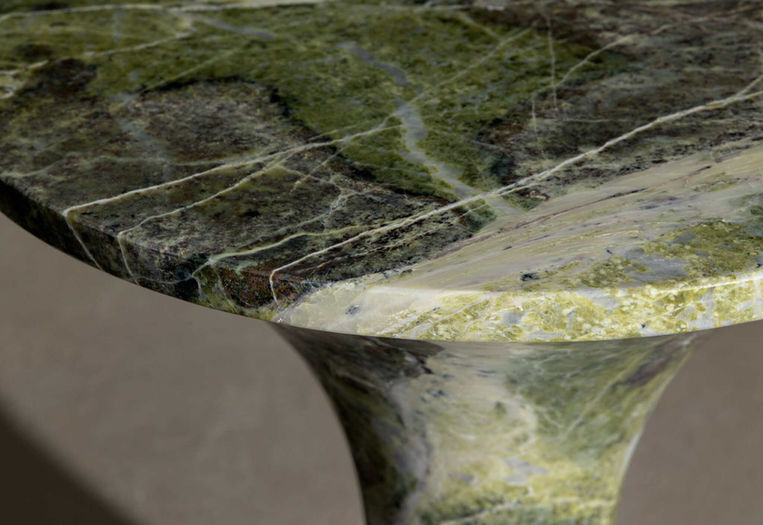 Detalji izrade klub stola od mermera zelene boje