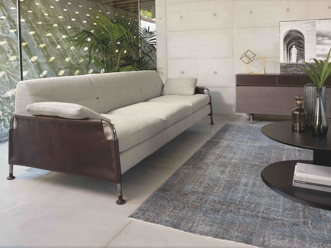 Neobičan dizajn dvoseda sa rukonasnima od kože - I4Mariani