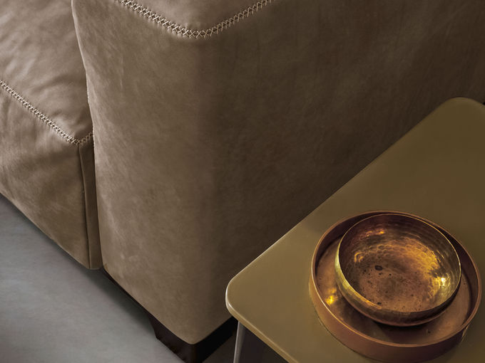 Detalji garniture od kože - Alivar