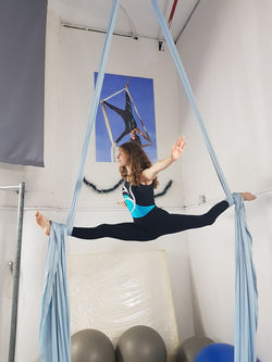 אקרובטיקה סטודיו טופליין