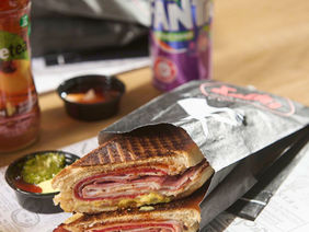 צ'יקה טוסט (16).jpg